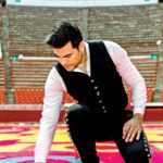 "Mujeres de Leyenda: Carlos Rivera Tributa al Corazón de las Madres en la Iconica Plaza de Toros México"