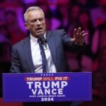 EE.UU. aprueba medidas restrictivas para la atención médica a menores identificados como transgénero, generando polémica y controversia en el ámbito médico y político.