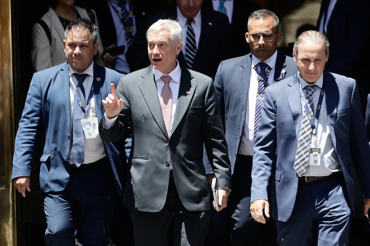 "Un paso atrás o adelante? La propuesta de Kast sobre la creación de un corredor migratorio y su impacto en el futuro de la política de inmigración en Chile"