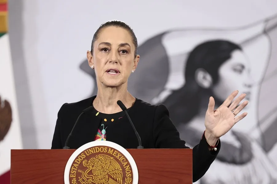 Sheinbaum asegura que aumento de aranceles ‘no está dirigido a China’ sino a países que no tienen tratado comercial con México