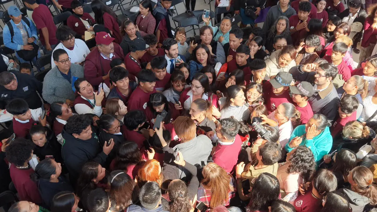 La jefa de Gobierno mexicana, Claudia Sheinbaum, logra un hito sin precedentes al superar los 100.000 km en apenas dos años de funciones.