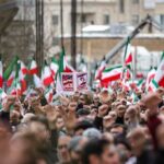 "La fuerza detrás la justicia: Gobierno de Irán respalda manifestaciones masivas en un intento por contrarrestar el alzamiento popular"