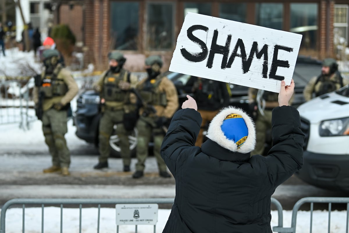 "La verdad detrás de la tragedia en Minneapolis: ¿La versión oficial de los hechos se desvanece ante la luz del video?"