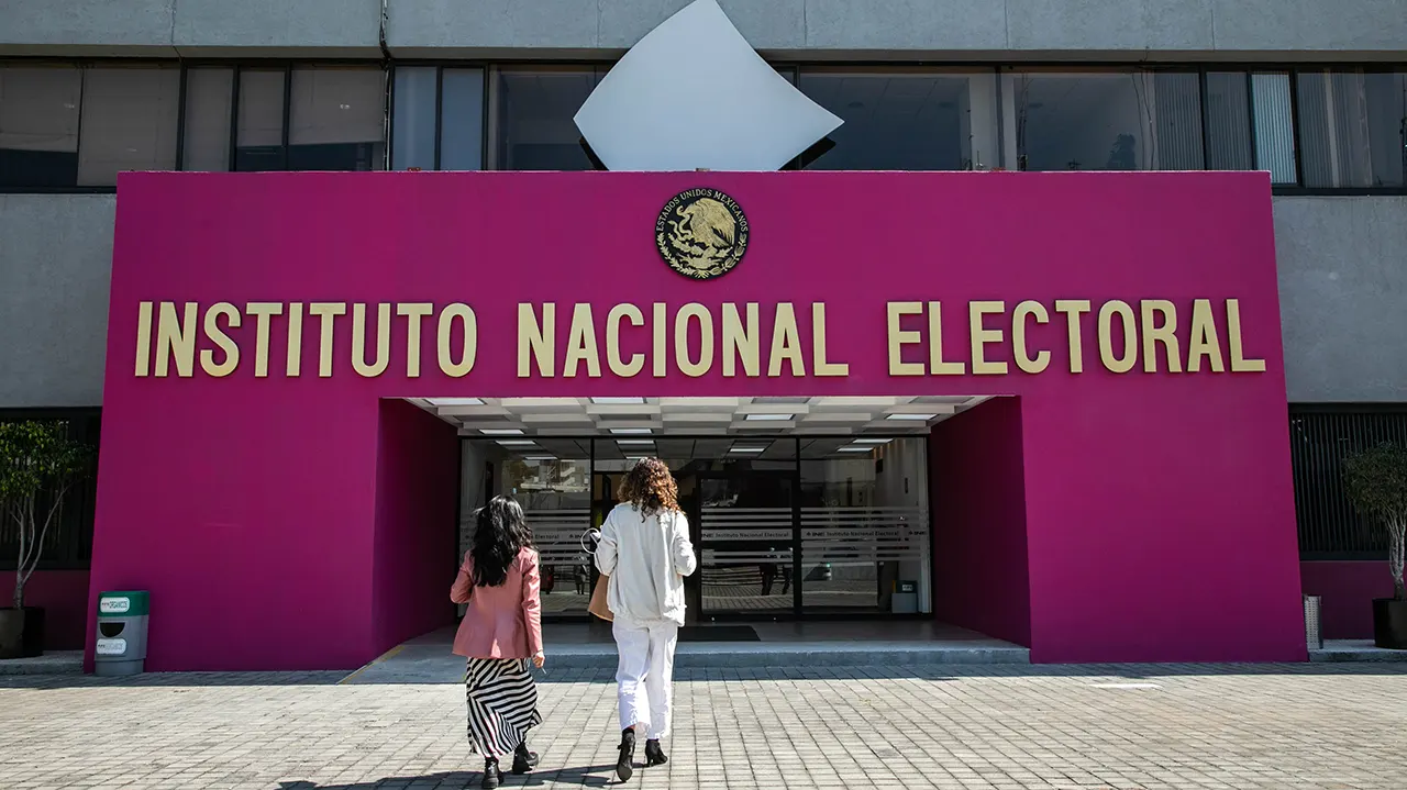 El INE entrega propuesta de reforma electoral