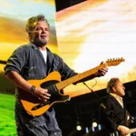 John Mellencamp revive la magia de sus clásicos más queridos en emocionante gira por América Latina.