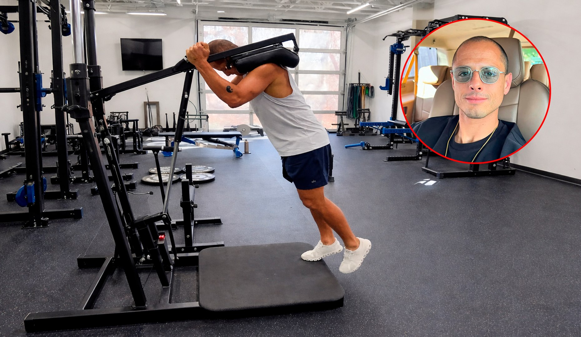 El regreso del pequeño grande: Chicharito vuelve a la acción con emocionante teaser en redes sociales